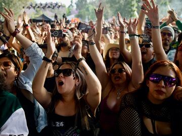 Vive Latino sostiene su identidad con el ska de Out of Control Army el reggae de Los Cafres