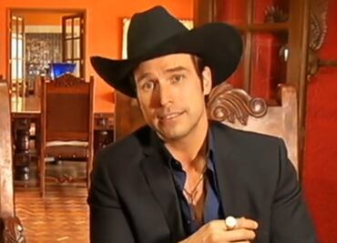 Rafa Amaya y el día que fue a la tienda vestido de su personaje en "El señor de los cielos"