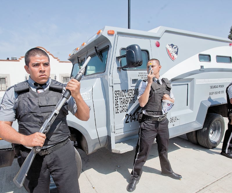 La firma privada dará el servicio de traslado y custodia de valores en las sucursales, punto de pago y sociedades en las que se distribuye el dinero. Foto: ARCHIVO EL UNIVERSAL