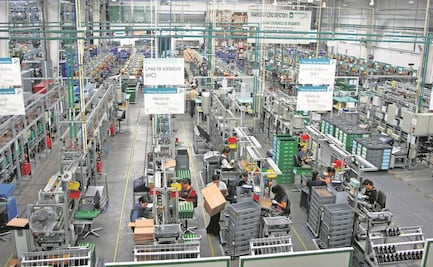 Ven riesgo de recortes presupuestales por sobrestimar PIB de 2023