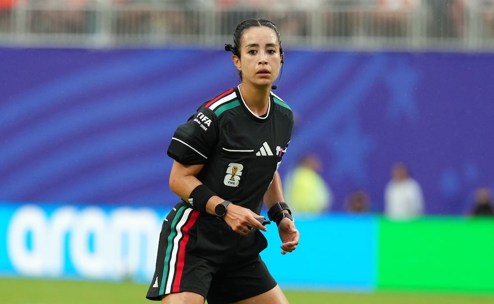 La árbitra Katia Itzel García, durante la Copa del Mundo de 2026 - Foto: AP