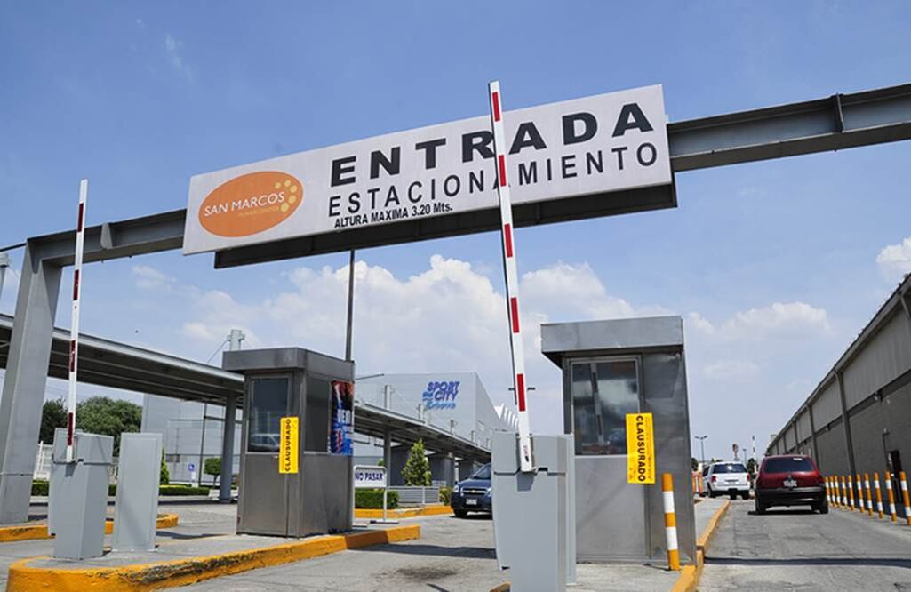 Clausuran plumas de estacionamiento en Cuautitlán Izcalli