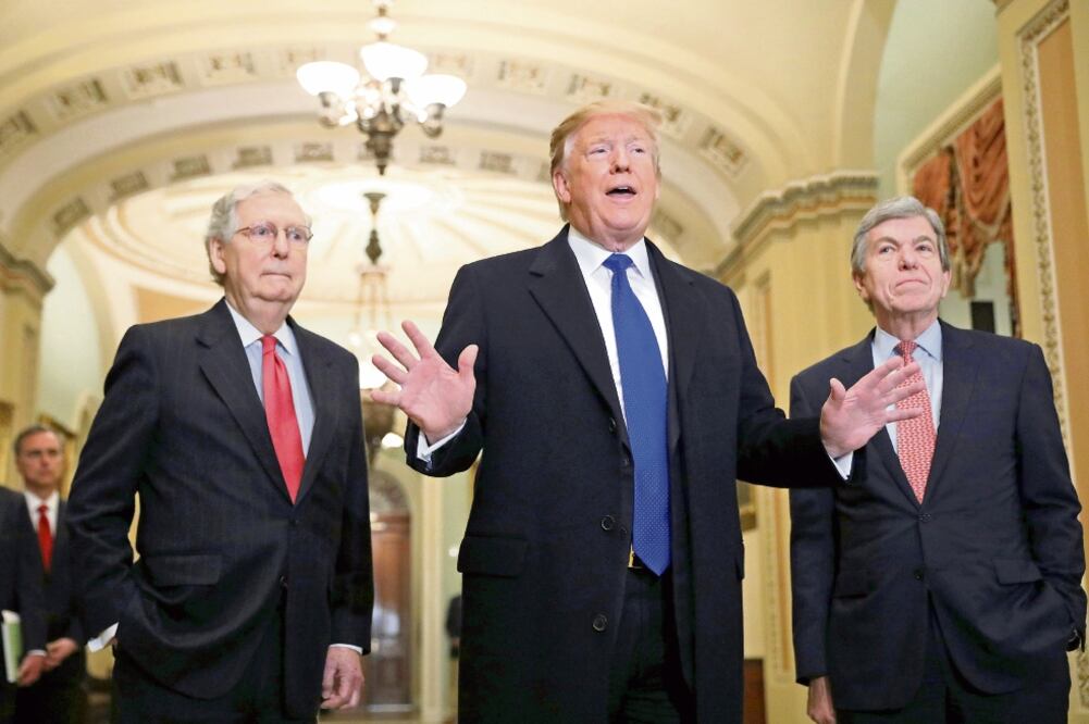 El presidente estadounidense, Donald Trump, ayer en el Capitolio, en Washington. Foto: BRENDAN MCDERMID. REUTERS
