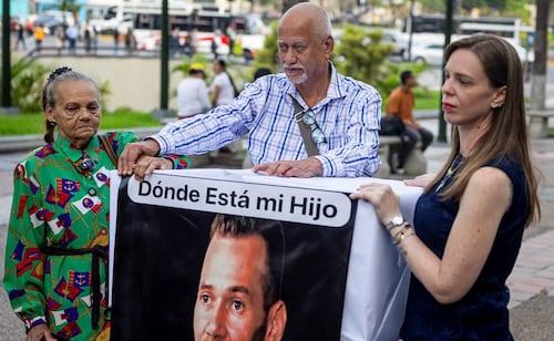 Foro Penal sostiene que decenas de familias siguen sin información sobre familiares arrestados. (07/05/26) Foto: EFE