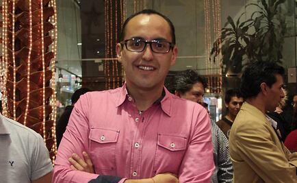 Clark recae en drogas; lo despide Loret: René Franco