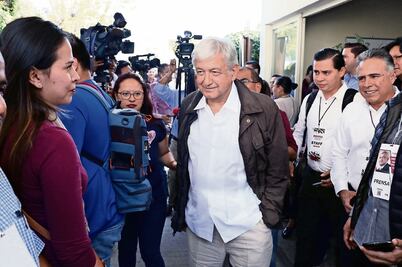Demanda AMLO que se investigue a sus rivales