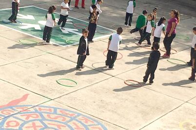 Directivos exigen a maestros dar clases