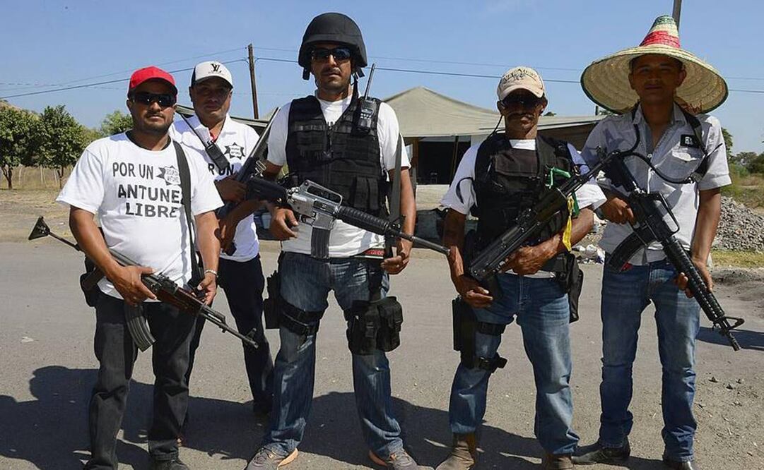 Qué fueron los polémicos grupos de autodefensa de Michoacán que fundó Hipólito Mora, asesinado en una emboscada en México