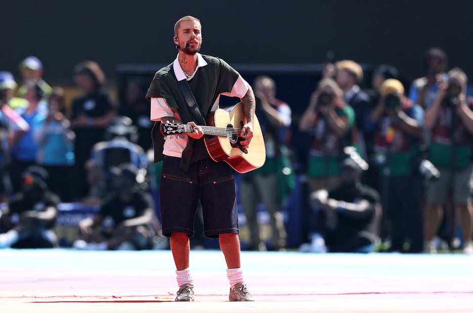 Justin Bieber interpreta "Everything Hallelujah" en la final del Mundial 2026.
Foto: AFP / Buda Mendes