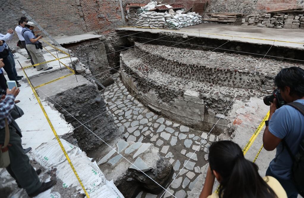 Autoridades federales presentaron oficialmente el hallazgo del Templo de Ehécatl-Quetzalcóatl y el Juego de Pelota de México-Tenochtitlan. Foto: Ariel Ojeda/EL UNIVERSAL