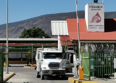 Gasolineros de Oaxaca se quejan de escasez de combustible y robo de pipas