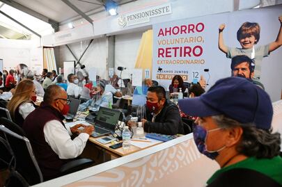 Afores: inminente baja de tasas y tranquilidad de mercados puede favorecer rendimientos de trabajadores, prevén