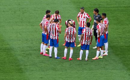 El jugador que solicitó salir de Chivas 