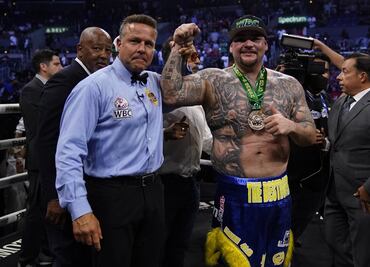 Andy Ruiz vence por decisión unánime a Luis Ortiz