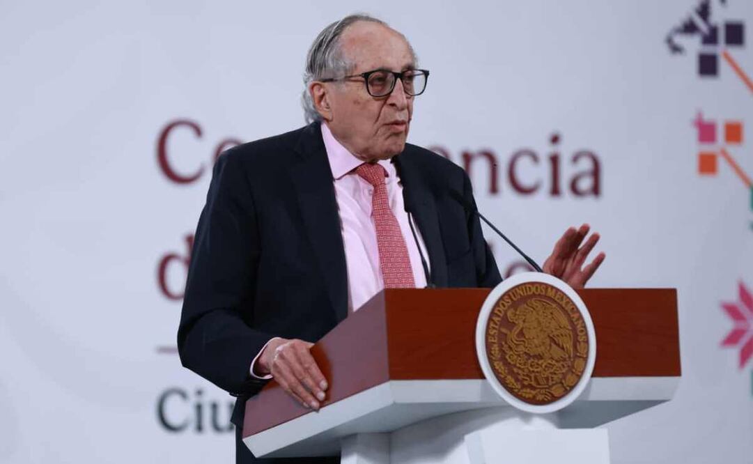 El secretario de Salud, David Kershenobich Stalnikowitz, durante la mañanera del 14 de octubre del 2025. Foto: Fernanda Rojas / EL UNIVERSAL.