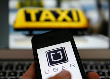 Uber ofrece servicio gratis ante bloqueos de taxistas