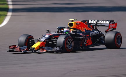Red Bull premia a Checo Pérez y le aumenta el sueldo 