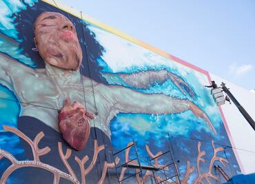 Regala el artista Alfredo Gutiérrez un mural para Tijuana