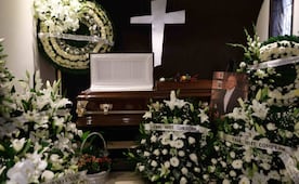 Amigos y familiares despiden al poeta, ensayista y profesor universitario Vicente Quirarte