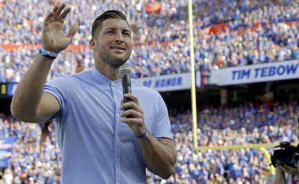 Tim Tebow regresa a la NFL, pero no como quarterback