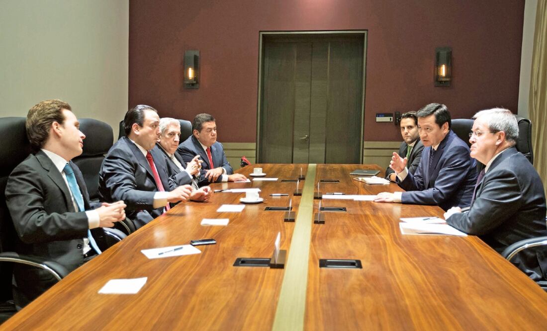 El Secretario de Gobernación, Miguel Ángel Osorio Chong, se reunió con los gobernadores Manuel Velasco Coello, Roberto Borge Angulo, Arturo Núñez Jiménez y Fernando Ortega Bernés
