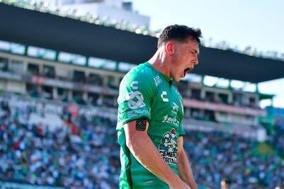 León da un golpe de autoridad y derrota a Rayados con dos goles