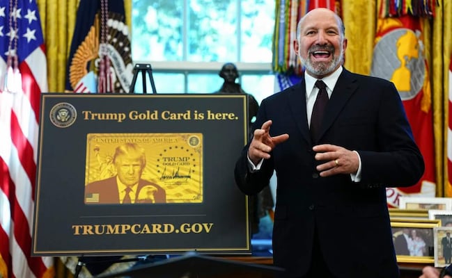 Gobierno de Trump activa visa millonaria; "tarjeta dorada" ofrece residencia por 1 millón de dólares