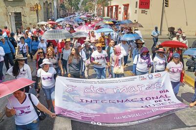 Marchan mujeres por la igualdad en los estados