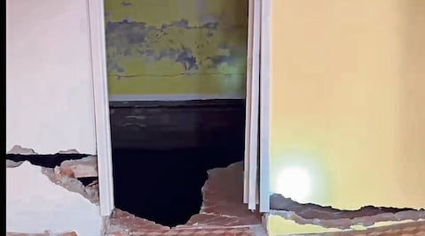 Demolerán 3 casas en Naucalpan debido a socavón