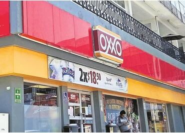 Oxxo reporta 25 tiendas incendiadas "de forma total y parcial" en Guanajuato