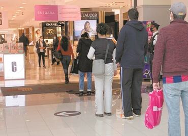 Reactivan consumo en tarjetas de crédito departamentales