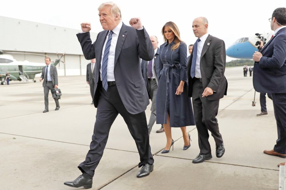 El presidente de Estados Unidos, Donald Trump, va por aranceles a piezas de aviones. Foto. AP