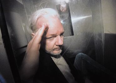 Inicia proceso para extraditar a Assange