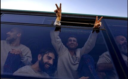 FOTOS: Liberan a más de 180 prisioneros palestinos como parte del cese al fuego