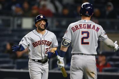 Astros de Houston ganan y pone la serie frente a Yankees 3-1