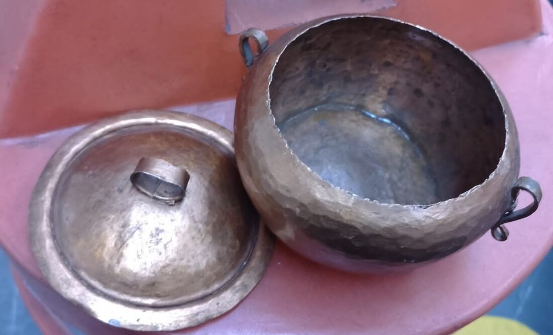 Cacerola cae a vías de la Línea 8 del Metro y causa retrasos en el servicio (08/05/2025). Foto: Captura de pantalla