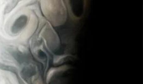 NASA muestra extraño "rostro" en Júpiter 