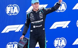 Russell logra la pole en el GP de Barcelona con Antonelli como tercero detrás de Hamilton