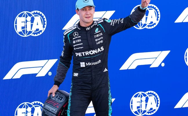 Russell logra la pole en el GP de Barcelona con Antonelli como tercero detrás de Hamilton