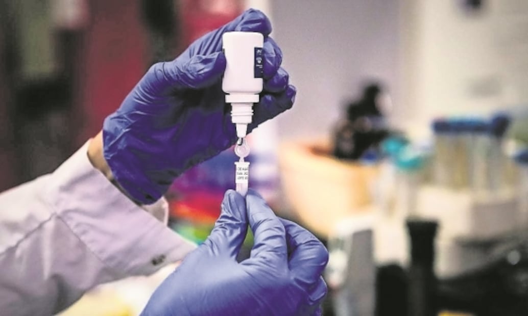 Cofepris debería detener llegada a México de vacuna rusa: “zar de la Influenza”