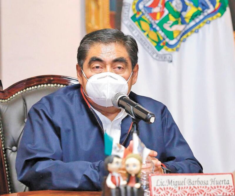 Miguel Barbosa adelantó que durante la Semana Santa seguirán las restricciones y protocolos sanitarios contra el coronavirus. Foto: Especial