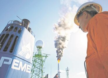 Petróleo mexicano baja y rompe racha de cinco jornadas de alzas