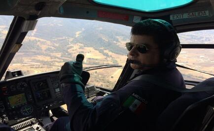 Piloto de helicóptero de la PF auxilia a avioneta con falla a aterrizar