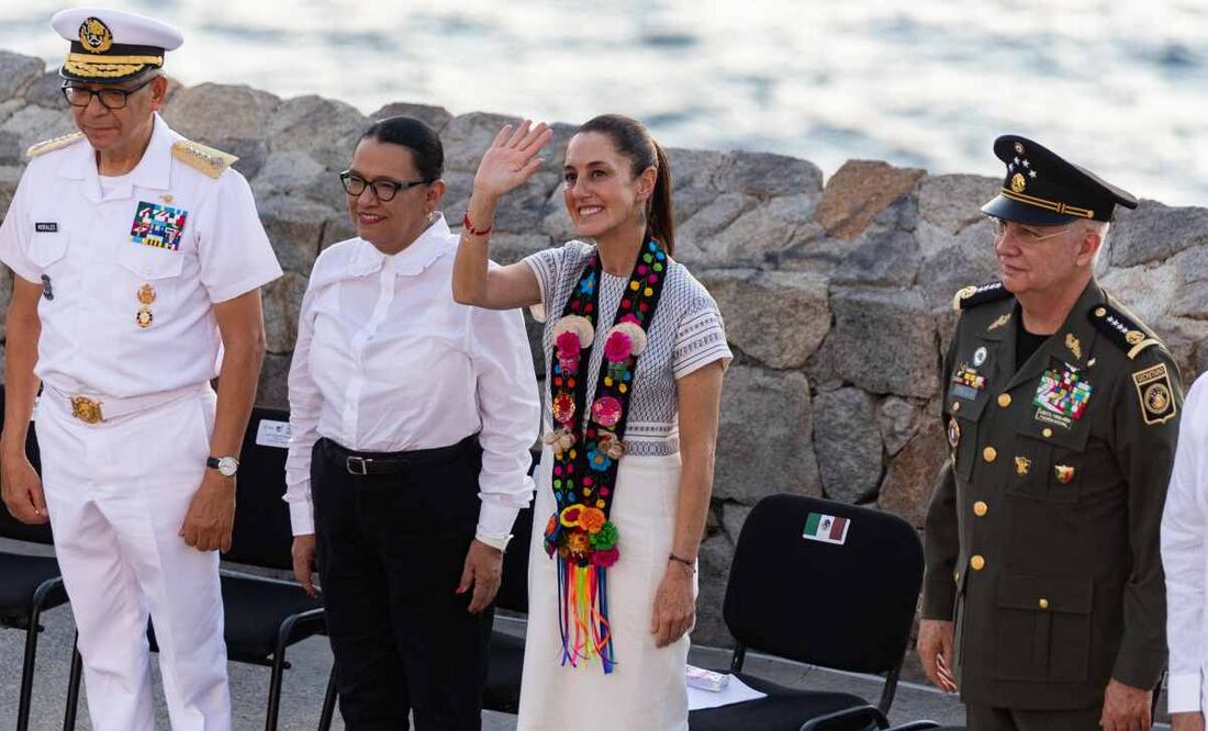 La presidenta Claudia Sheinbaum Pardo encabeza la Firma del Decreto de Creación del Centro Integral para el programa “Acapulco se transforma contigo”, en Acapulco de Juárez, Guerrero. Foto: Hugo Salvador/EL UNIVERSAL