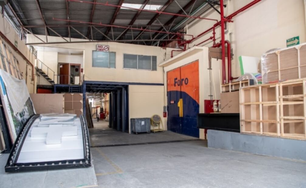 Televisa se queda casi vacía; trabajan con todas las precauciones 