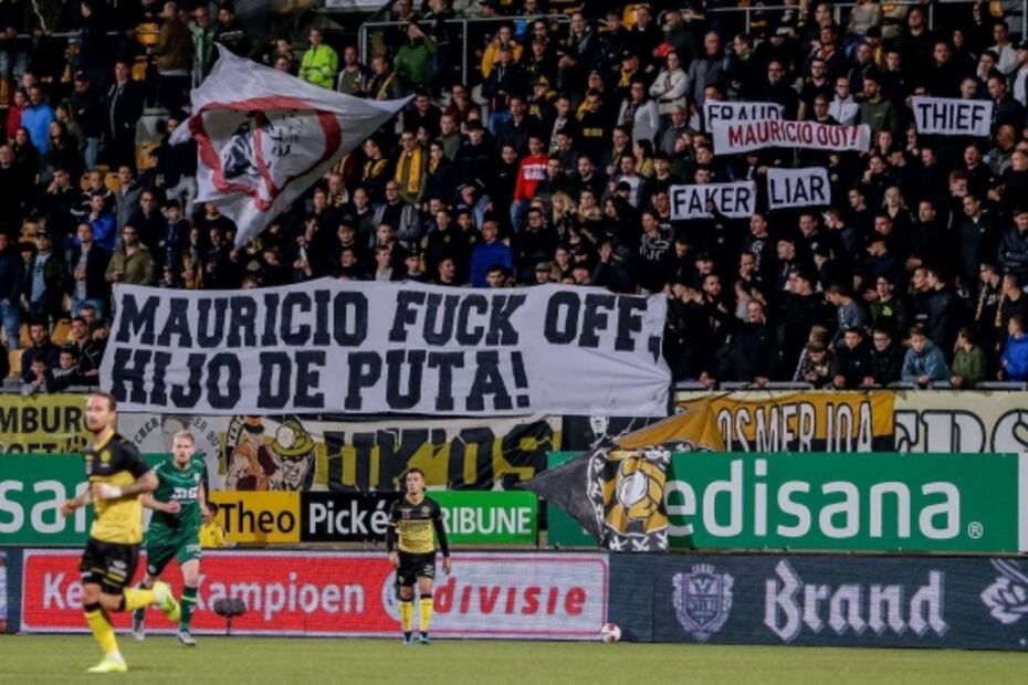 Aficionados del Roda JC echan del estadio al propietario mexicano, Mauricio García de la Vega