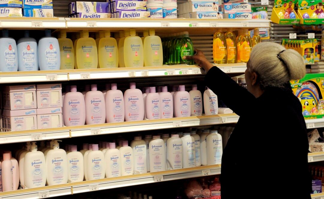 Johnson & Johnson, que ya anunció que recurrirá al veredicto, defiende que sus productos de talco ni contienen amianto ni son causantes de cáncer (Foto: Archivo / EL UNIVERSAL)