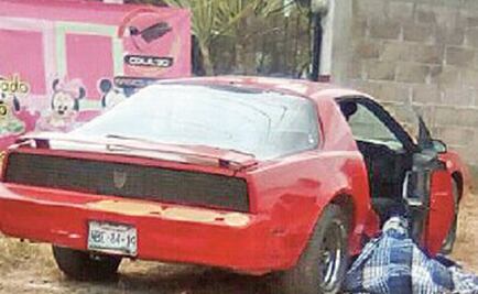 Hallan cadáveres de una pareja dentro de auto en Amecameca