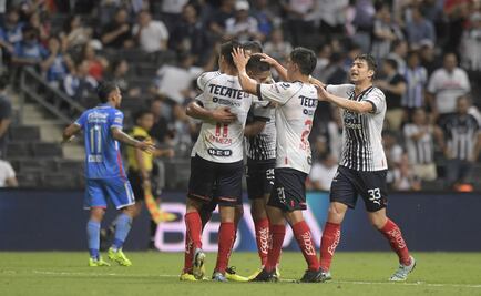 Cruz Azul lo intentó y ahora está al borde de la eliminación; victoria para Rayados