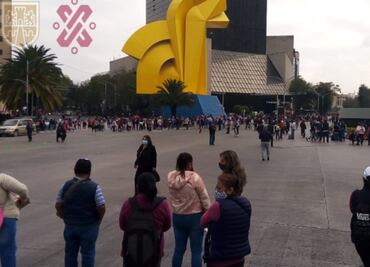 Paseo de la Reforma bloqueada en ambos sentidos por manifestantes